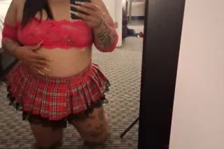 CUM ENJOY THIS HEAT BETWEEN MY LEGS ILL GET U NICE AND WARM GUARANTEED GOOD TIME - Image 9